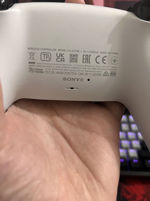 Продам джойстик от ps5