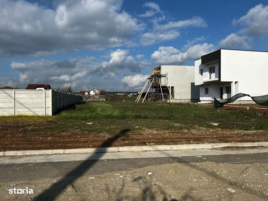 Teren intravilan zona Ford,cartier Casa Noastra,Al.III Stejarului.