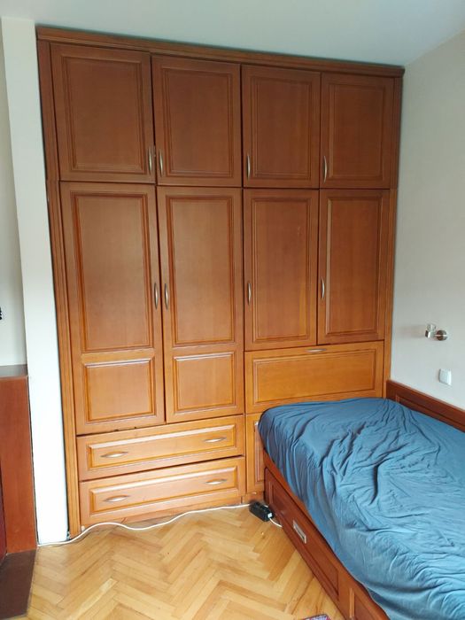 Мебели, легла, бюро и още