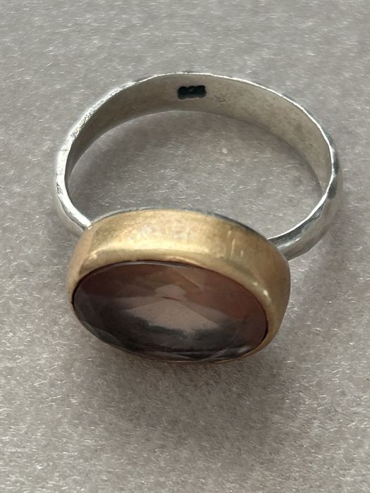 Сребърен пръстен с позлата  с естествен камък