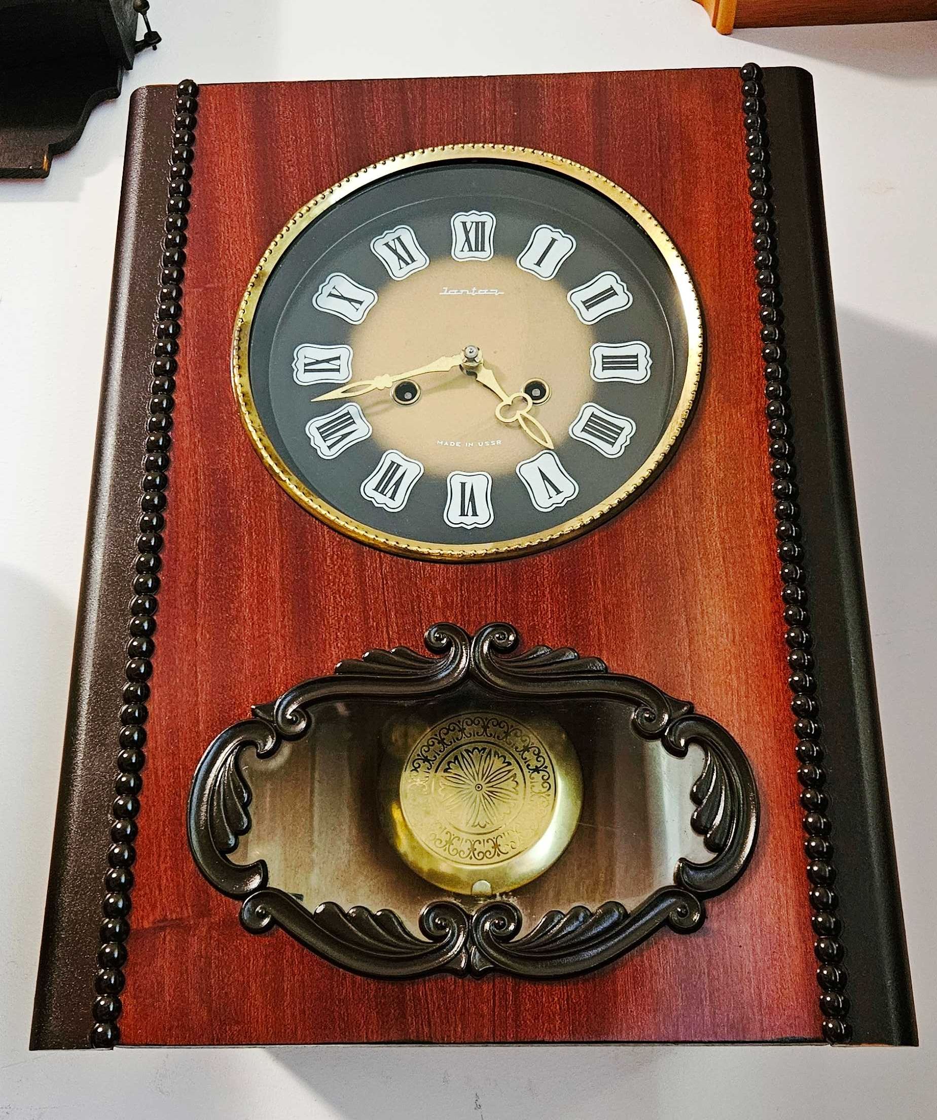 Ceas de perete cu pendula Iantar - USSR