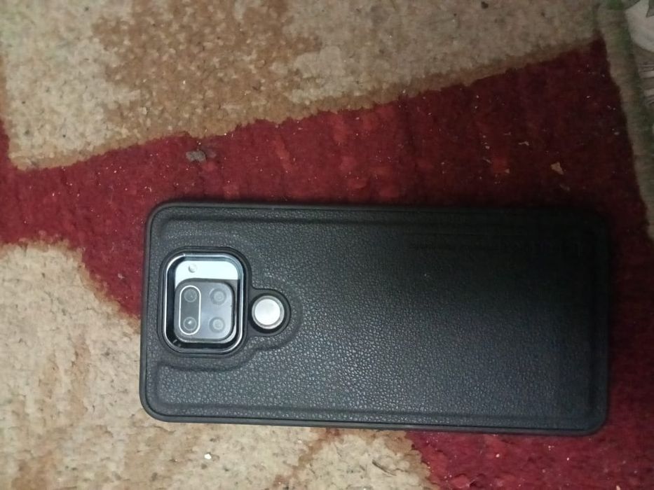 Продам телефон redmi 9