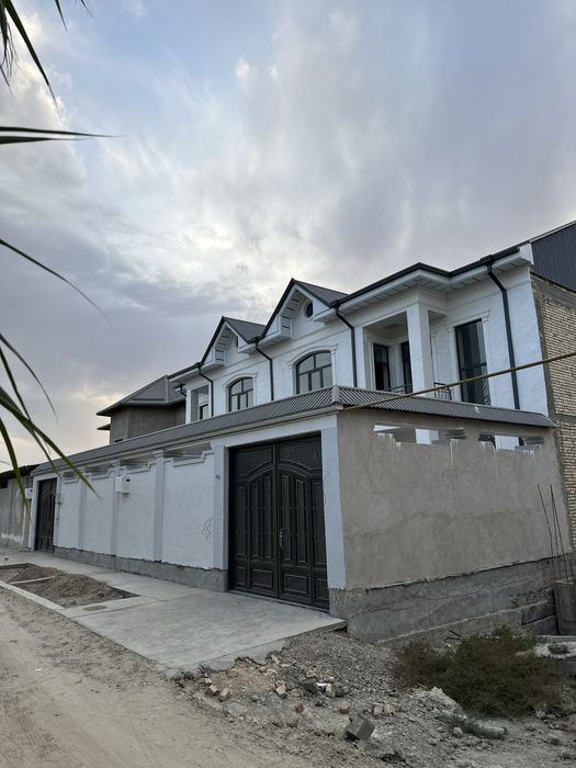 Buxoro shaxri trikatajdan uchaska sotiladi