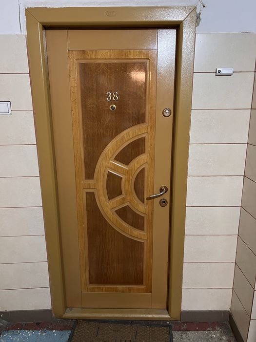 Uaa metalica apartament