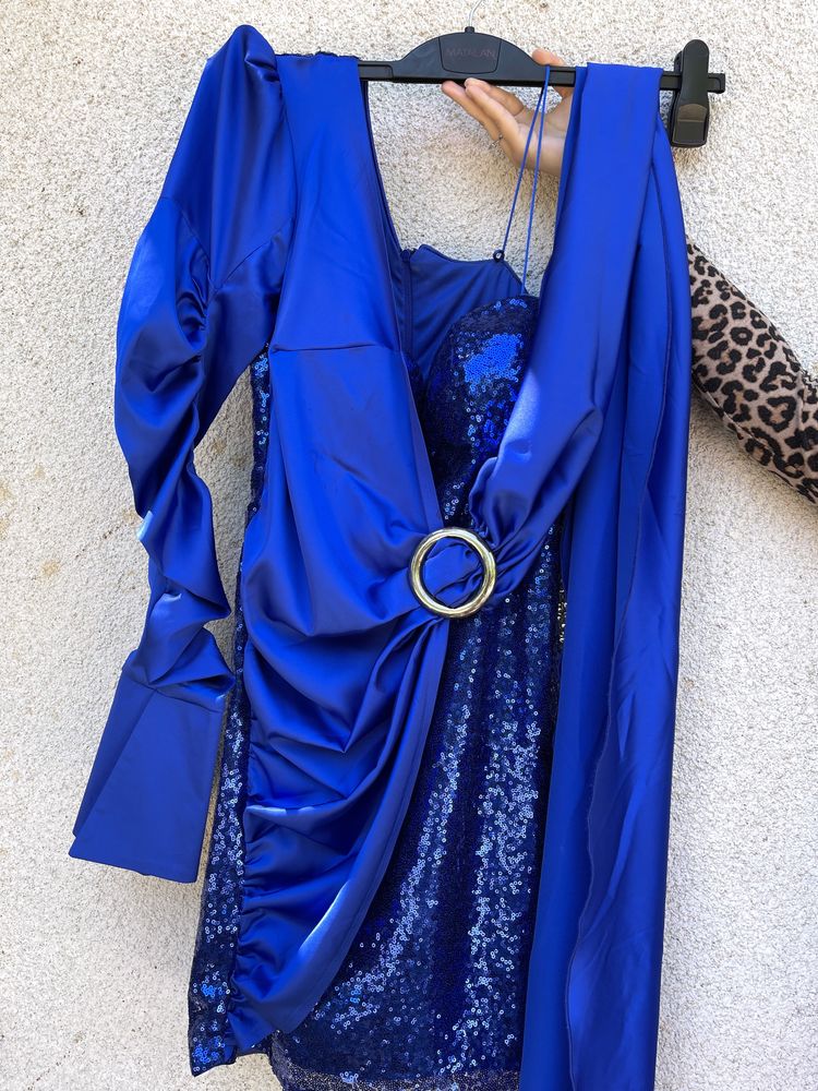 Rochie eleganta cu paiete albastra