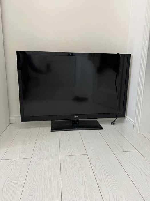 Продается телевизор LG