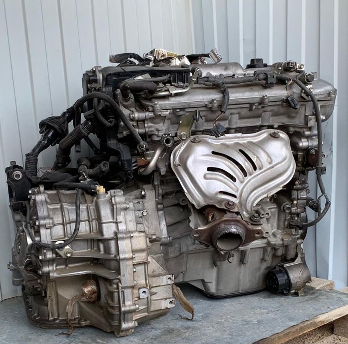 Двигатель на авто тойота авенсис