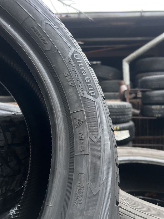 215 55 18 Goodyear Ultra Grip Performance+ /Vulcanizare Non Stop