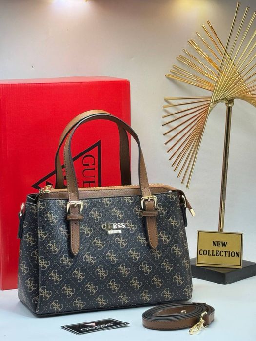 Geanta Guess Noua !!! Dimensiuni 26/18 !!!