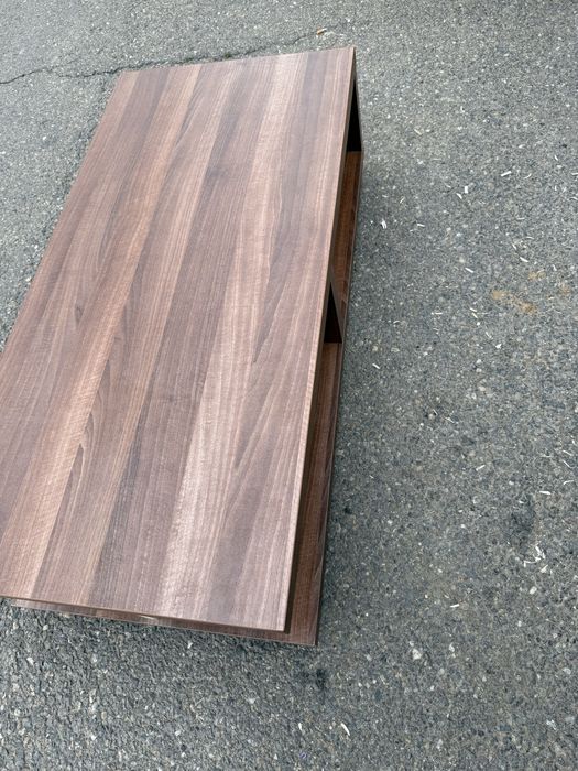 Masa de cafea pe roti