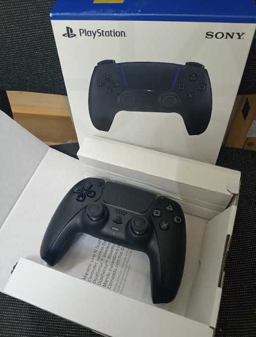 Безжичен контролер Sony PlayStation 5 DualSense (PS5)