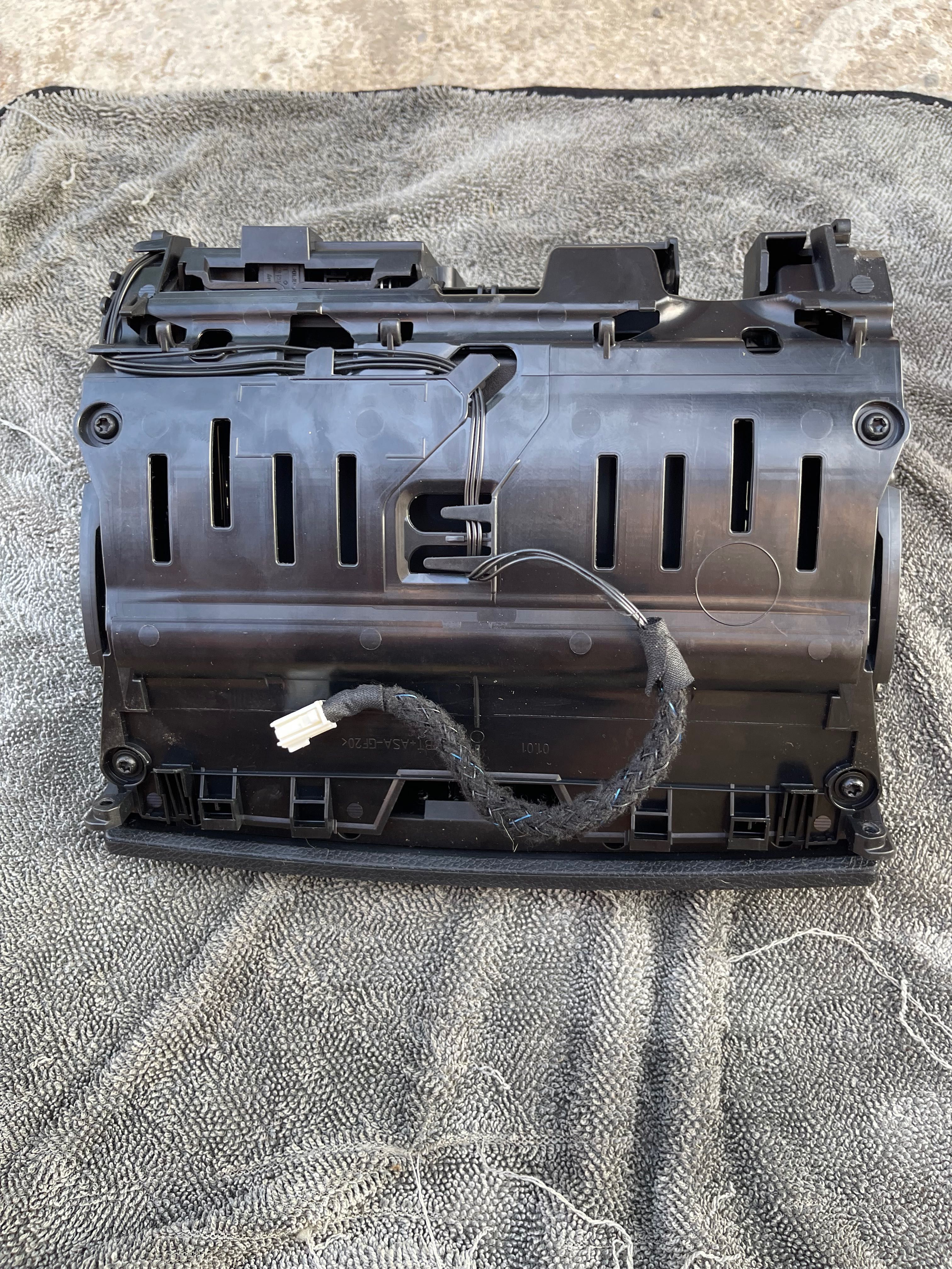 Мултимедия за мерседес w204