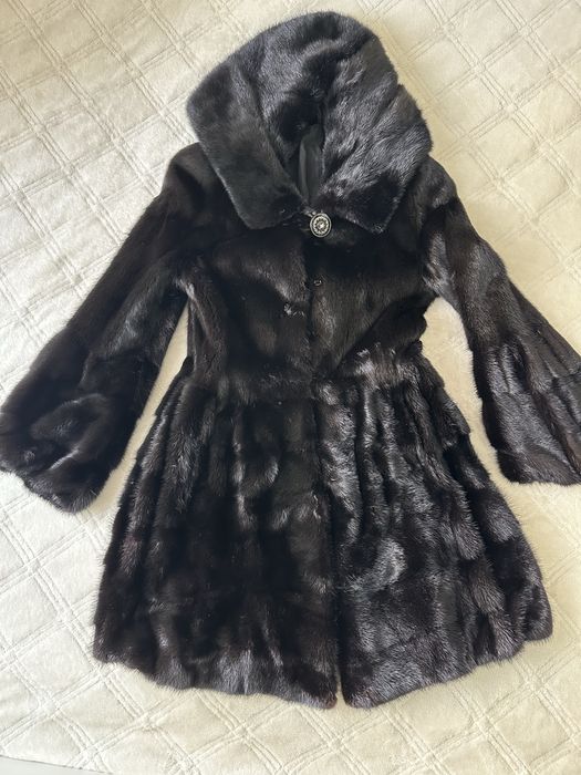 Продам норковую шубу , в отличном состоянии
