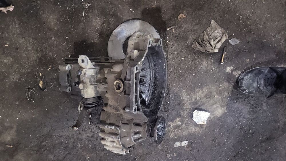 Продаётся коробка гольф 3