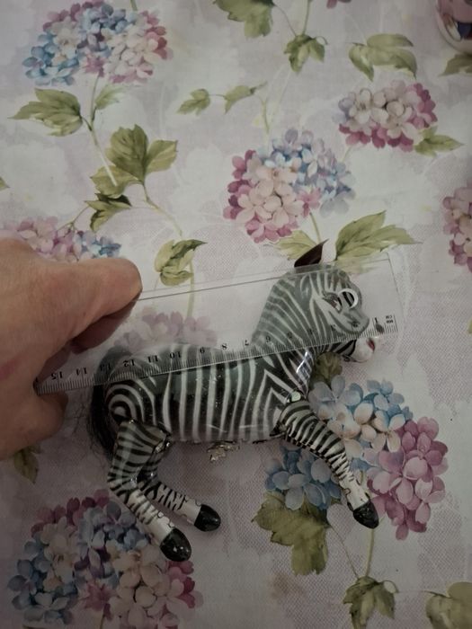 Jucarie perioada comunista 14 cm x 12 cm