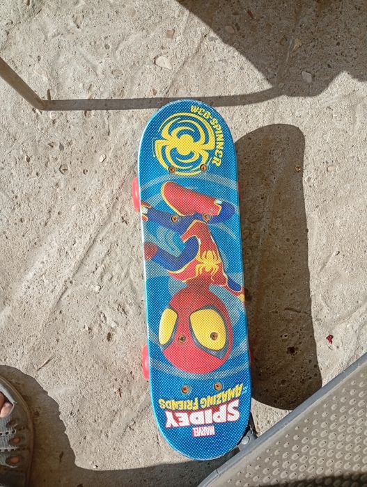 Skateboard Spiderman