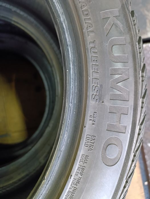 Anvelope de iarnă 235 45 18 Kumho