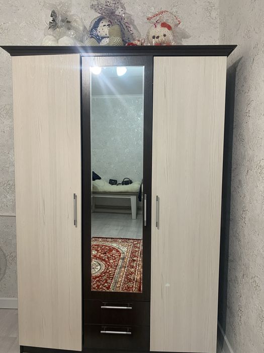 Шифоньер в хорошем состоянии