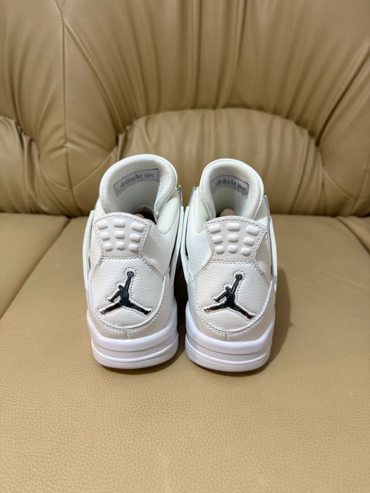 Jordan 4 Pure Money