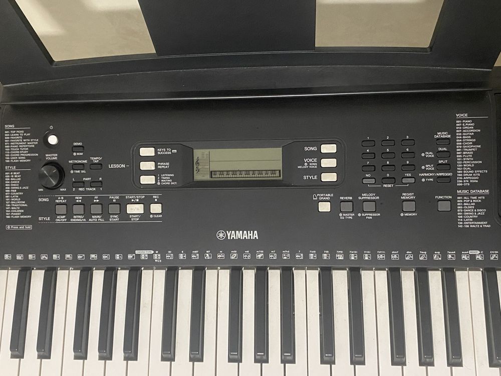 Синитезатор YAMAHA PSR E363