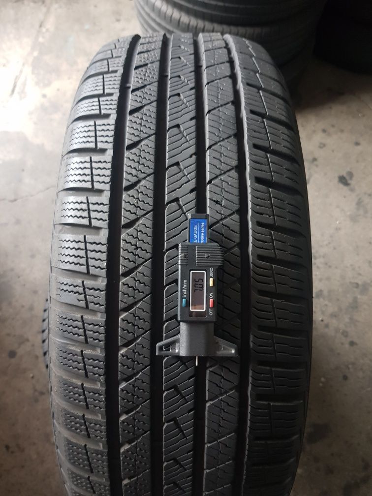 Vredstein 225/60 R18 104V M+S all seson