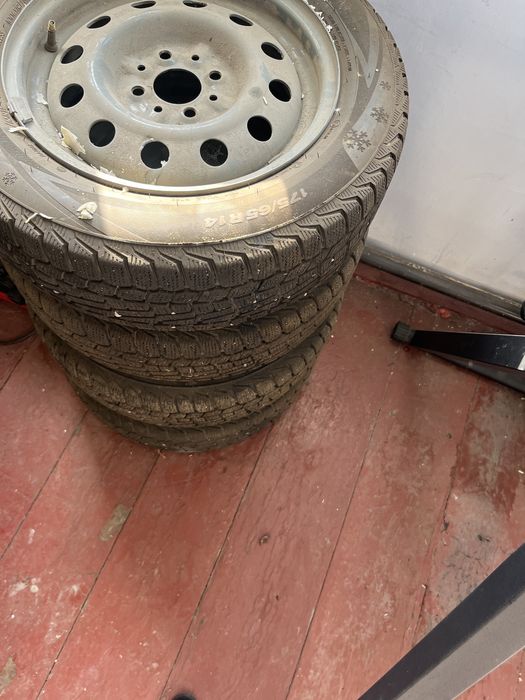 Шины с дисками .