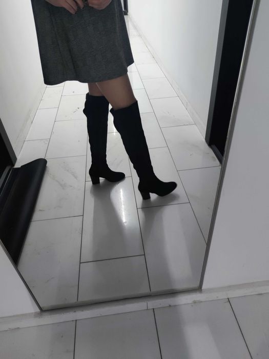 Cizme de dama peste genunchi