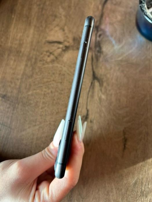 Vand iphone 11 pret negociabil