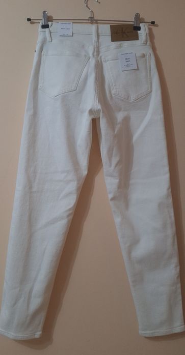 Calvin Klein нови дънки Mom fit