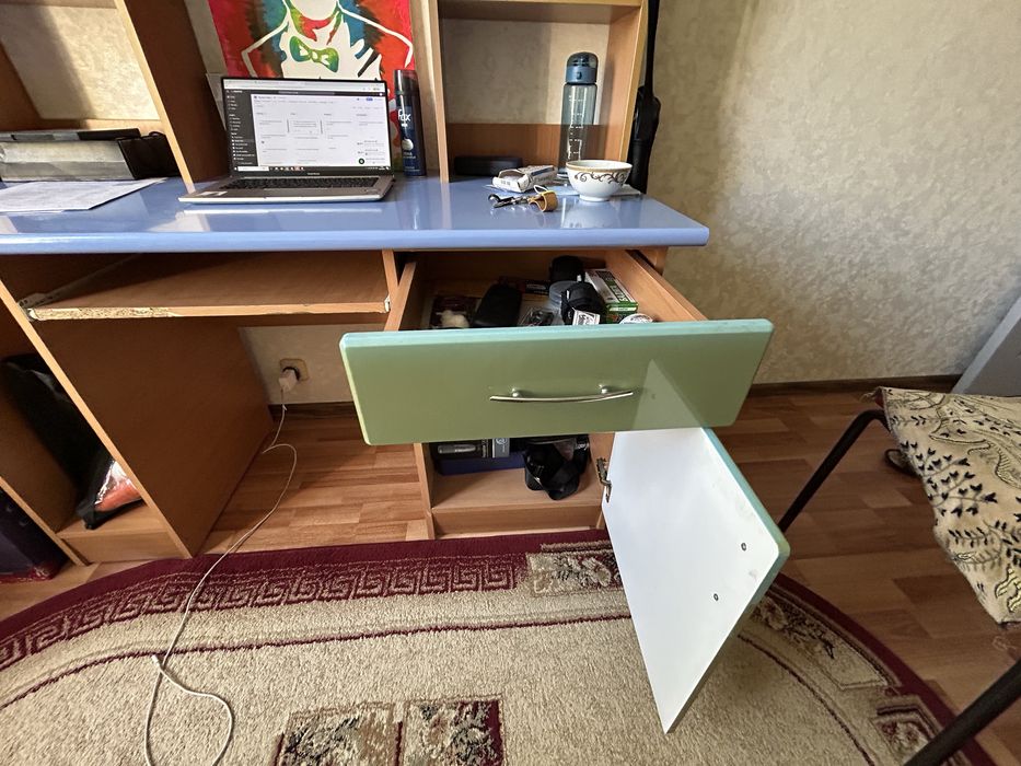Шкаф + компьютерный стол