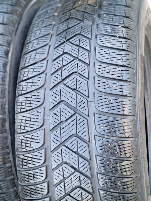 235 65 17 Pirelli