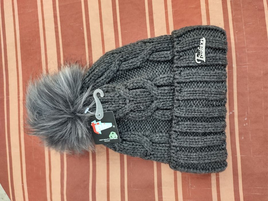 De la 10 lei buc Caciula Caciuli Fes Copii Unisex