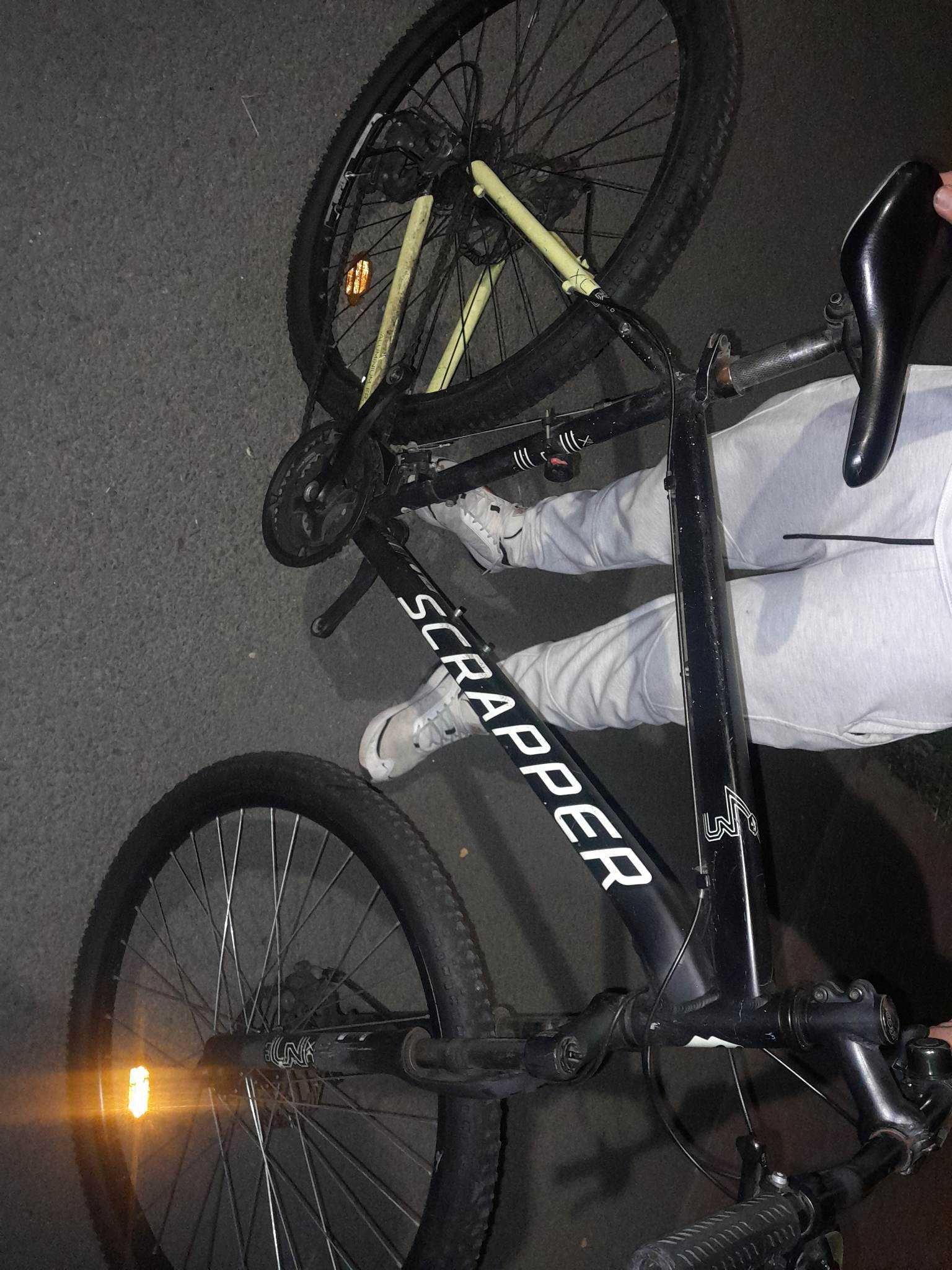 Vand 7 biciclete,hidraulice discuri carbon mai multe detalii in privat