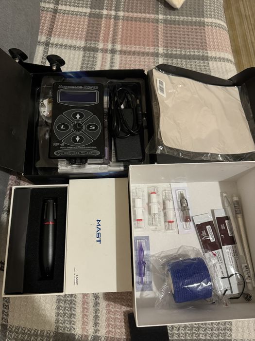 Машинка для тату и блок питания для тату машинок