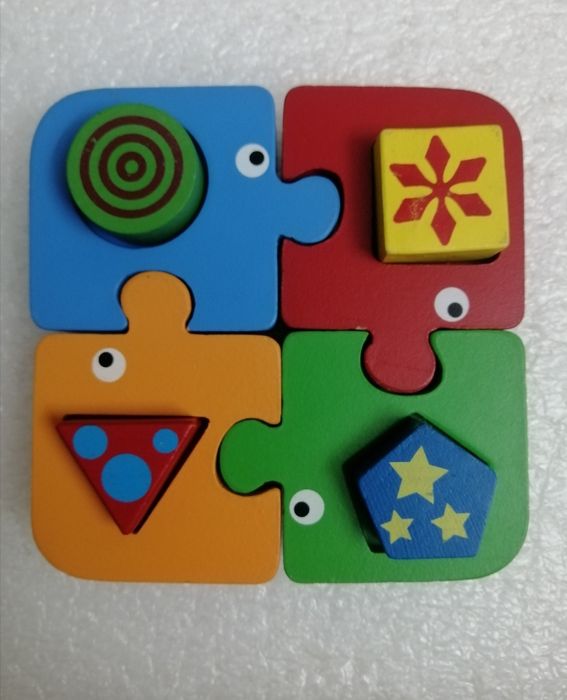 Продаю пазл-сортер 700тг.