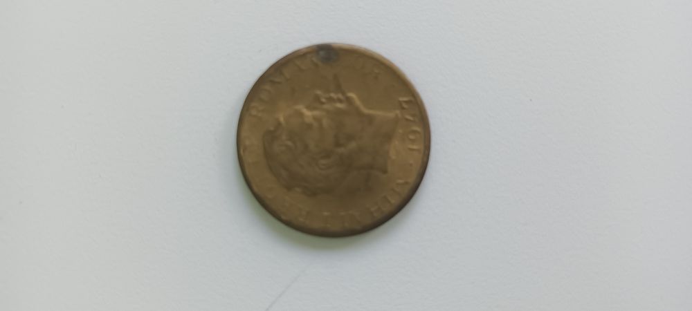 Monezi și ceas argint