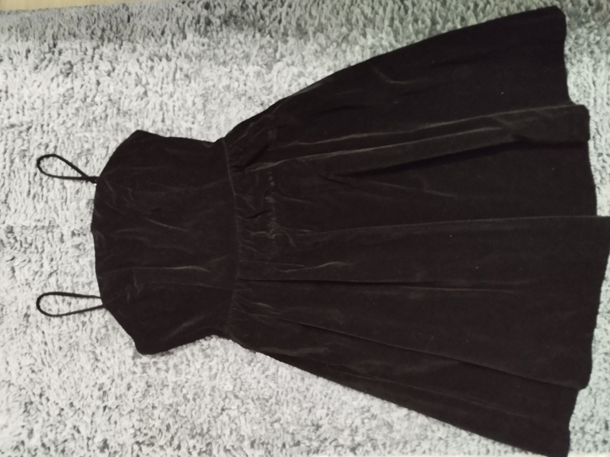 Нова черна рокля Mohito р-р 40