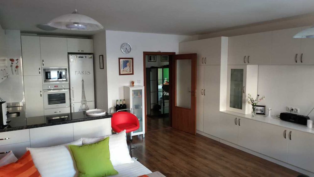 Продава се Двустаен апартамент в Пловдив, Остромила - 63 кв.м за 2143 €/кв.м - Снимка #2