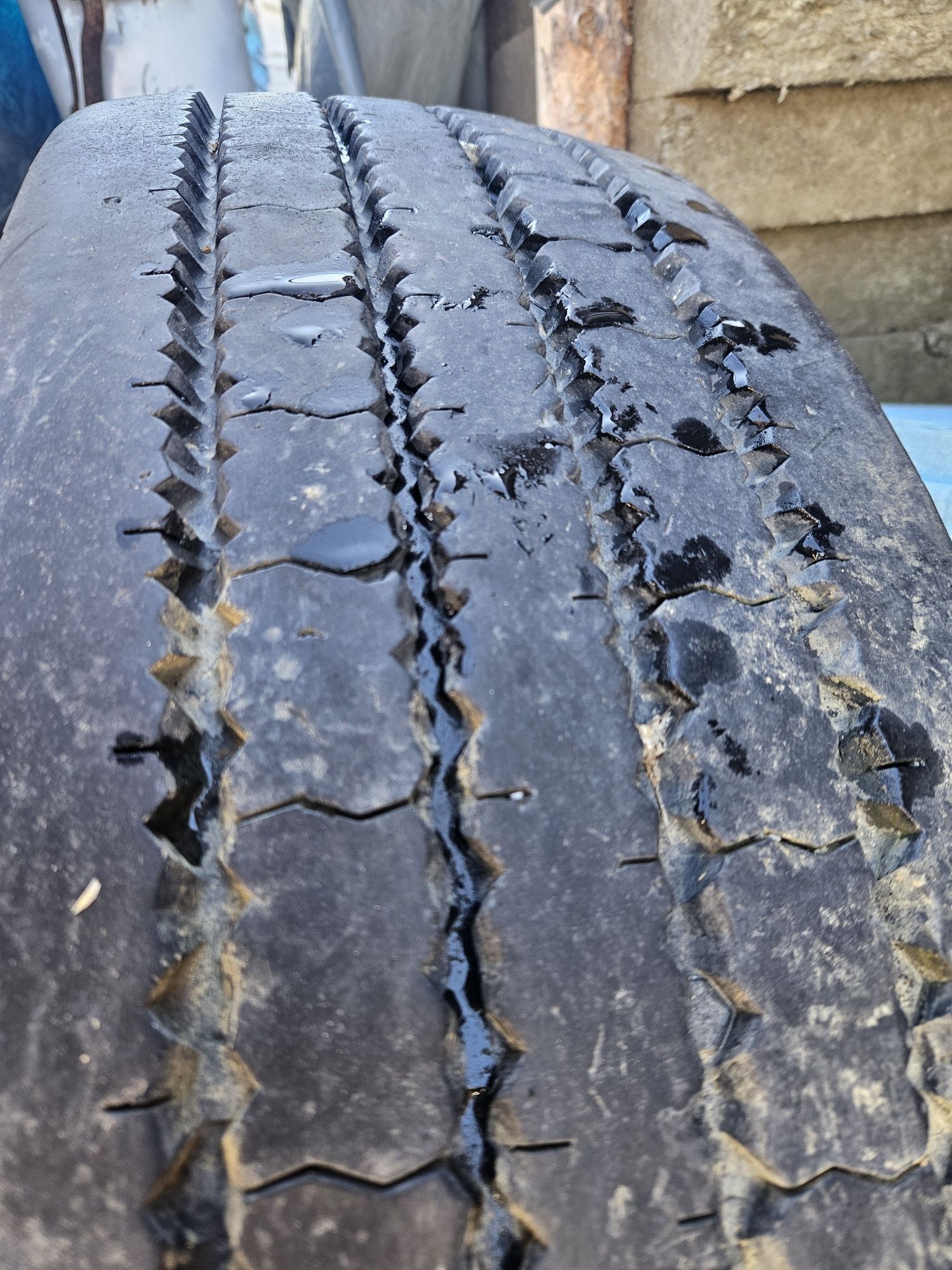 Barum гума и джанта 295/80 R22.5