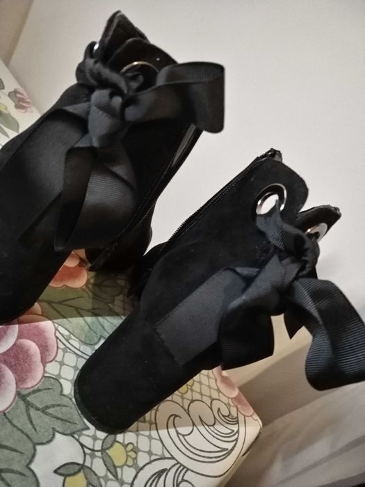 Pantofi/Sandale cu varf deschis, mar. 38, ca noi.