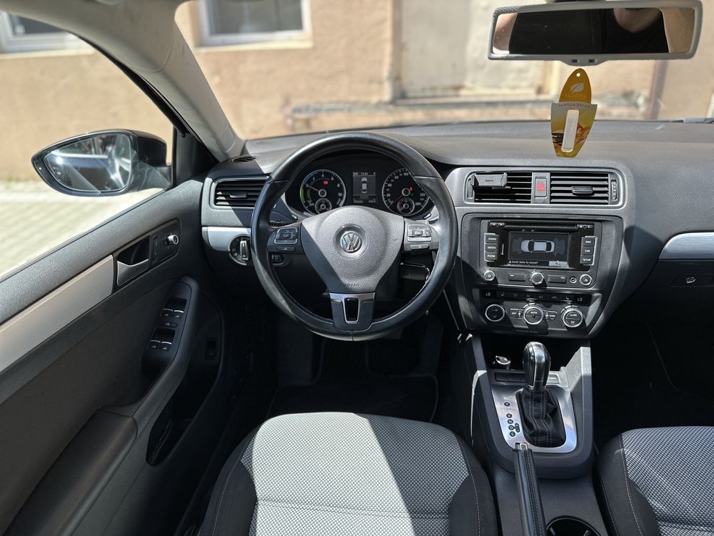 Volkswagen VW Jetta Hybrid 2014 euro 6