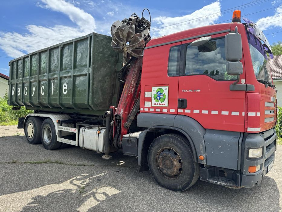 Camion fier vechi Abroll cu macara si container