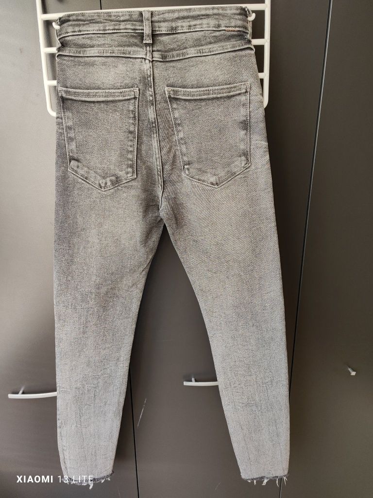 Дънки ZARA с висока талия