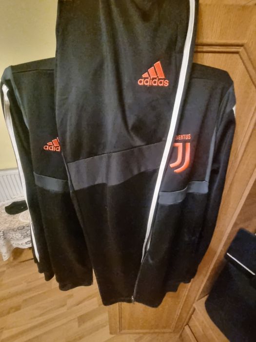 Vand trening marca Adidas