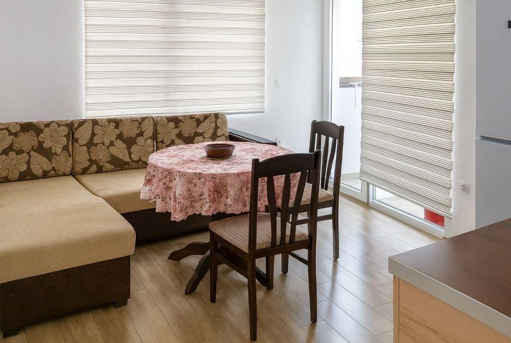 Двустаен апартамент в района на Цветен квартал!