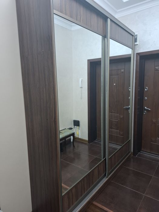 Шкаф купе в отличном состоянии