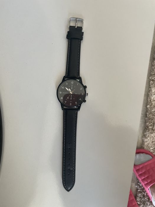 Мъжки часовник нов