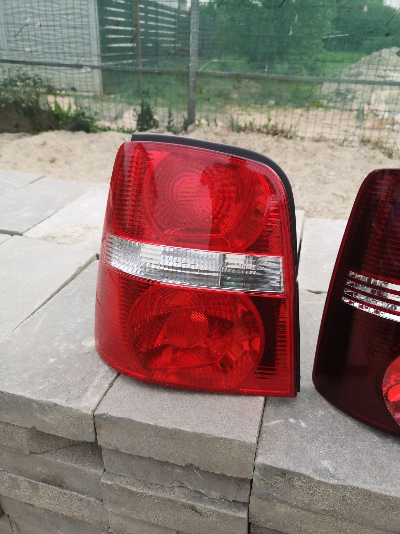 Lampa stop vw touran facelift și normal