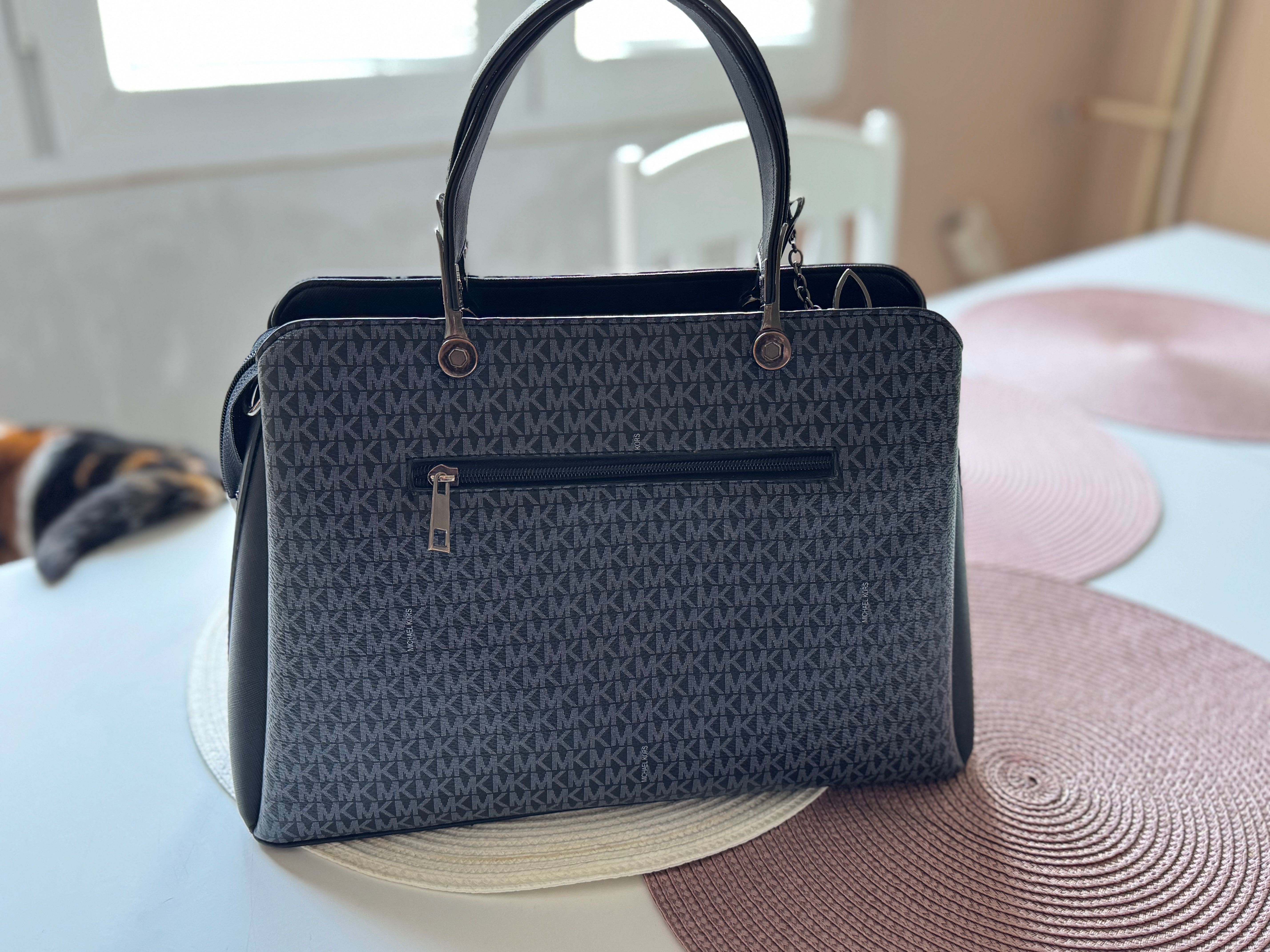 Чанта на Michael Kors