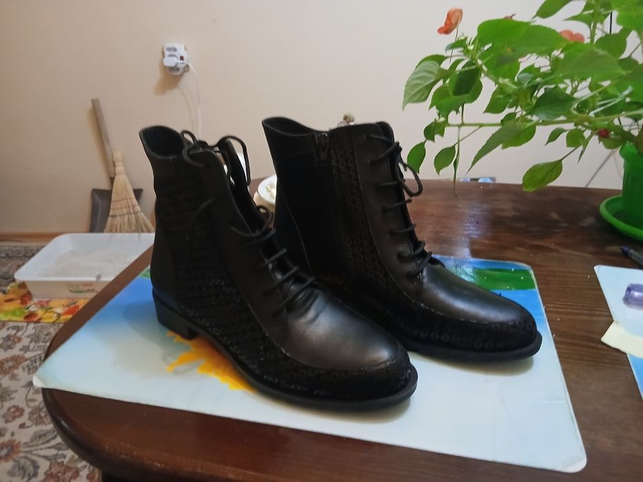Дамски боти, естествена кожа